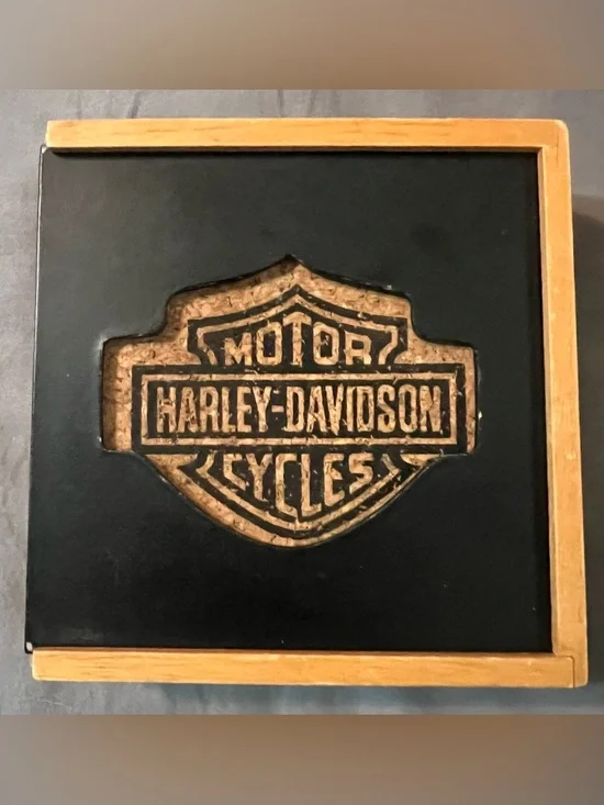 Harley-Davidson Coaster Set in Wooden Display Box, Set of 4 Cork Coasters - Picture 1 of 3